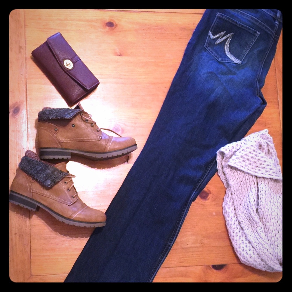 Maurices Jeans sz 11/12 long